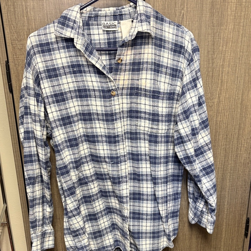Basic Editions Men's Navy and White Plaid Shirt